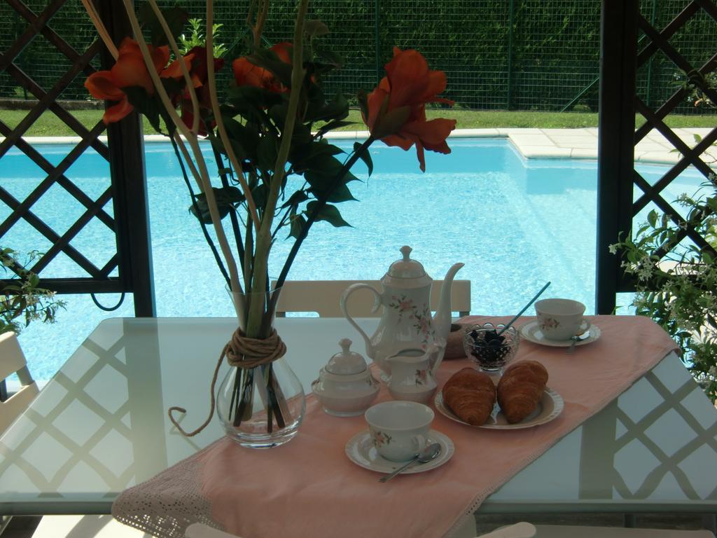 B&B Il Ciliegio Lomnago Luaran gambar